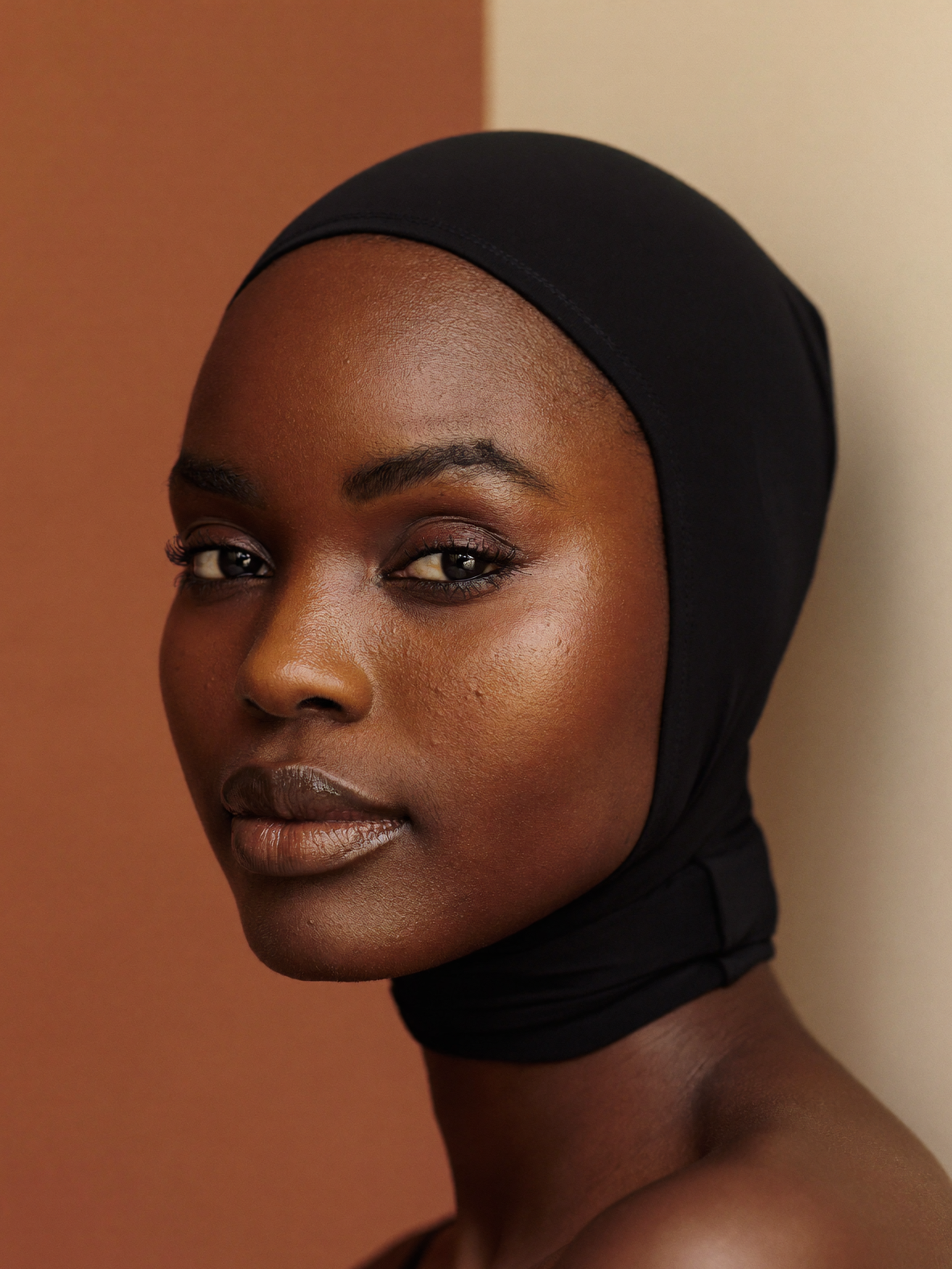 Everyday Underscarf Bonnet worn by Zainab