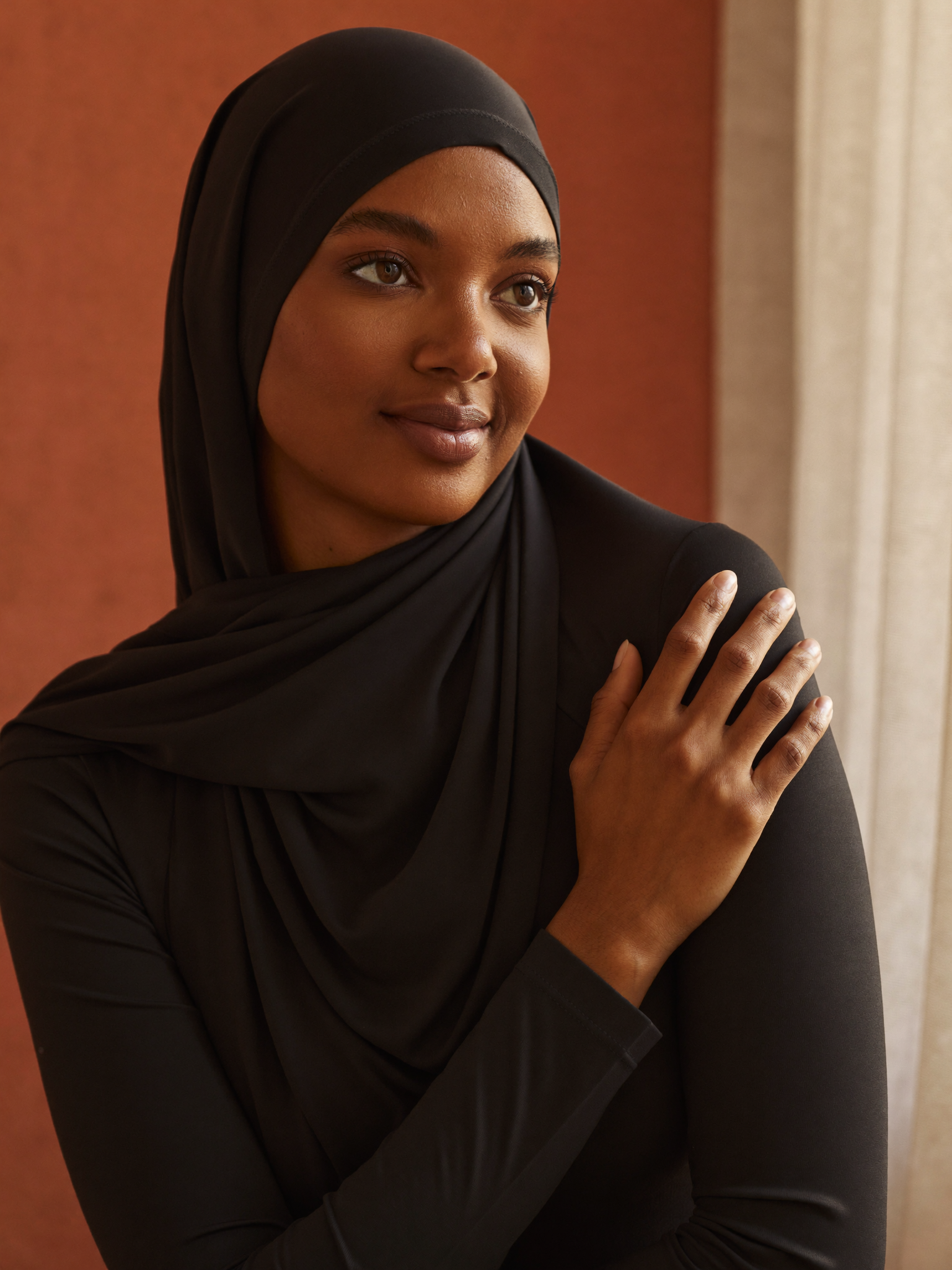 Modal Hijab Monochrome worn by Fatima, black