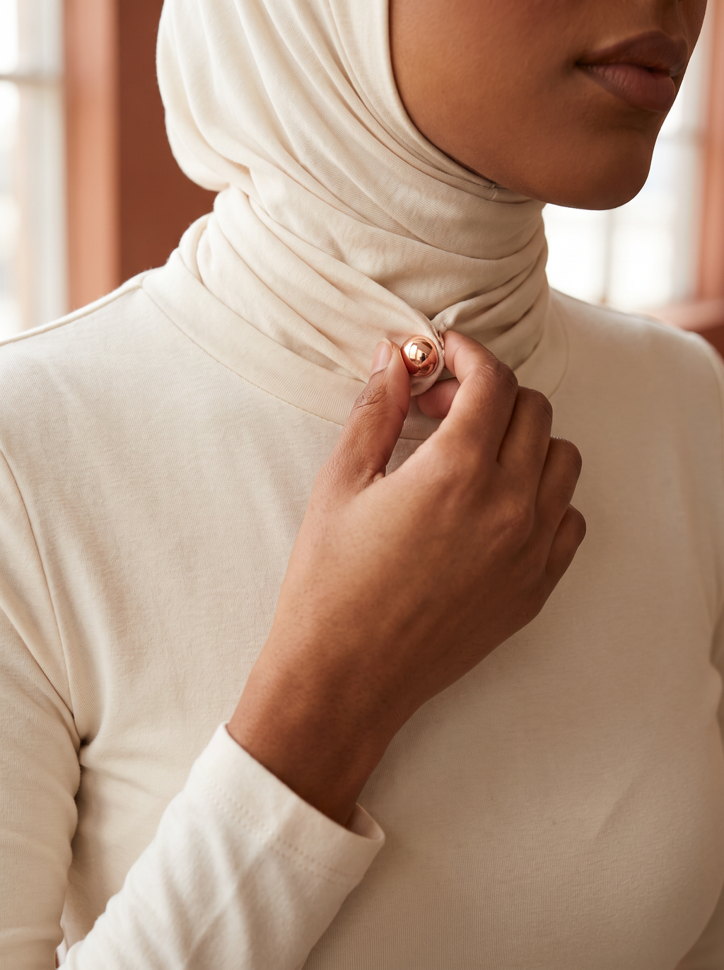 Magnetic No-Slip Hijab Pin round clasp, Fatima detail